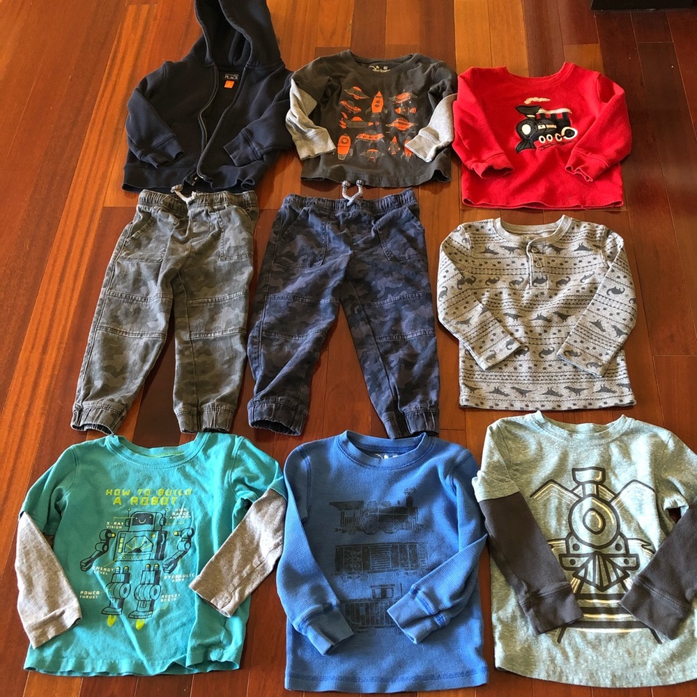 Boys Lot of 9 3T Camo pants zip hoodie shirts